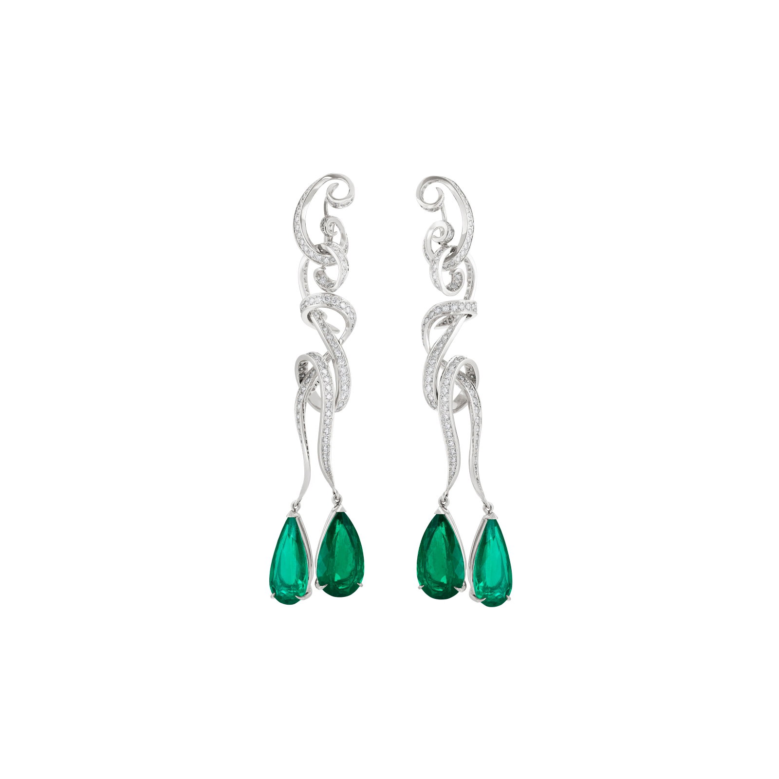 CHOPARD EMERALD AND DIAMOND CHANDELIER EARRINGS (1 of 3)