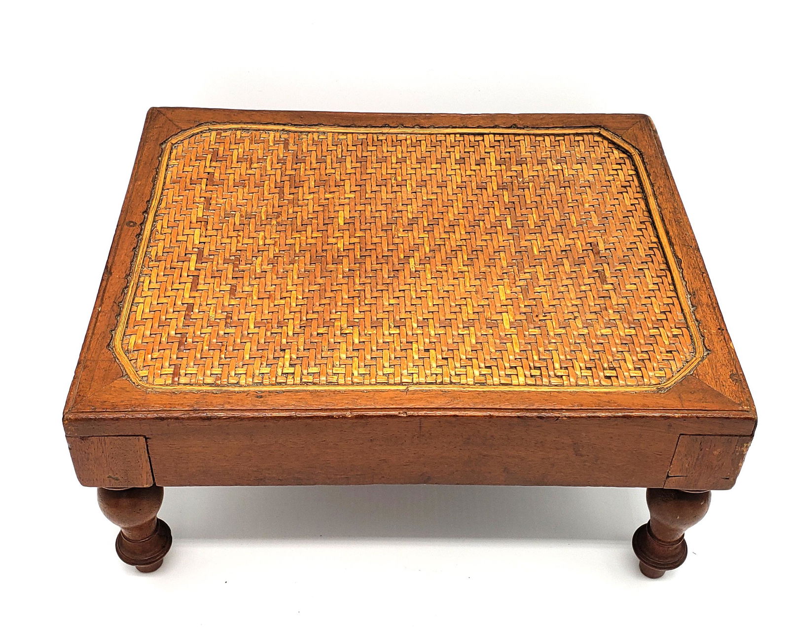 Antique Victiorian Wooden Knited Foot Stool &Step! (1 of 4)