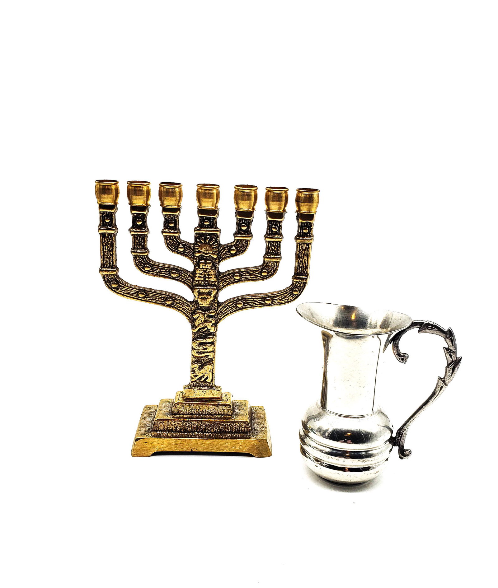 Vintage Lot Judaica Menorah & Oil Jug!: Vintage Judaica lot brass decoration menorah made in Israel by Hen Holon, and nice pewter oil jug made in Italy, the menorah is 5" tall, jug 3" tall, menorah is in new condition, jug in good vintage c