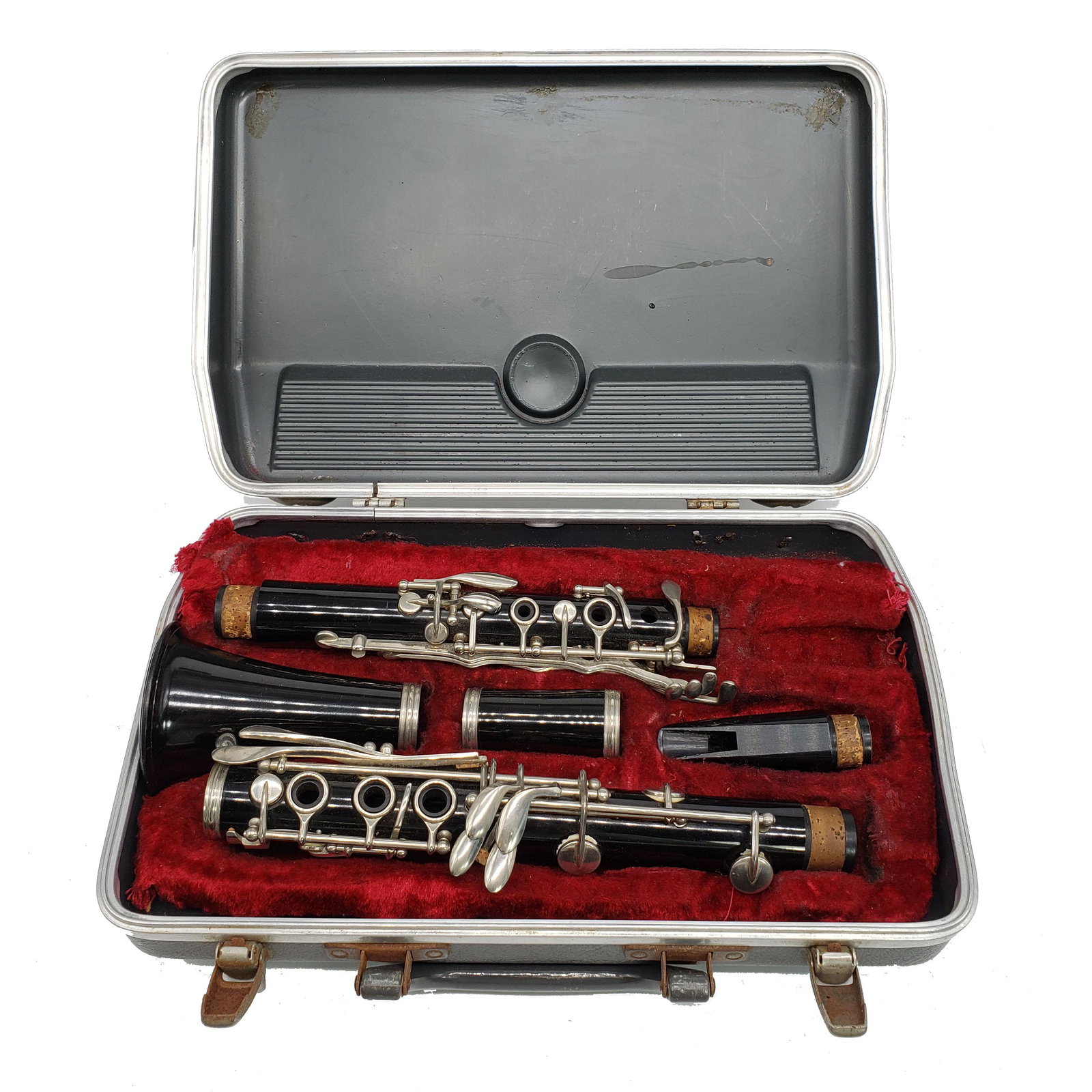 Bundy Clarinet In Case: Bundy The Selmer company Clarinet in original case,looks that no missing parts, selling as is, very worn.. Please look at the pictures carefully, they are a great part of the description. Most of the 