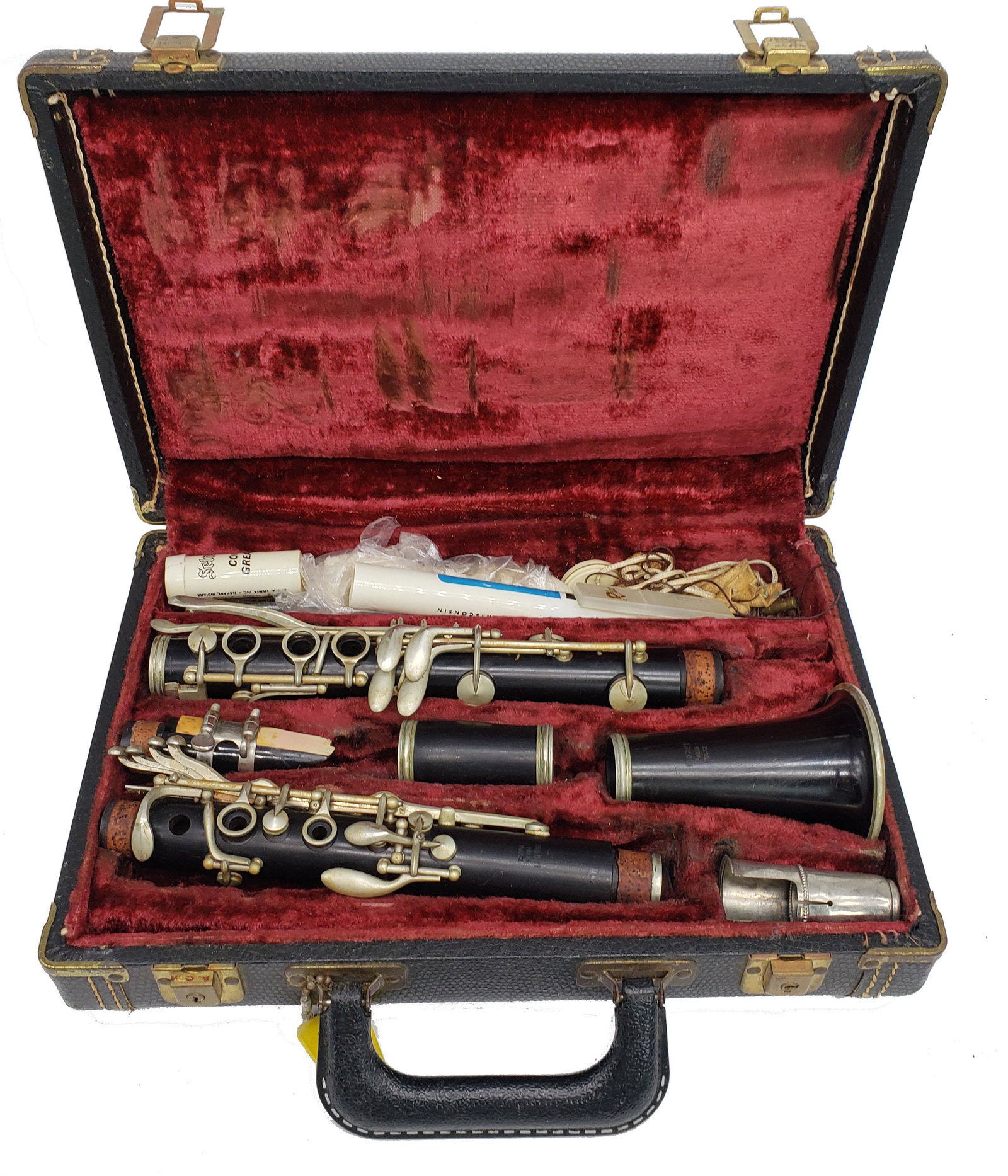 Goldentone Clarinet in Case:: Goldentone Clarinet in original leather case With accessories, looks that no missing parts, selling as is, very worn.. Please look at the pictures carefully, they are a great part of the description. 