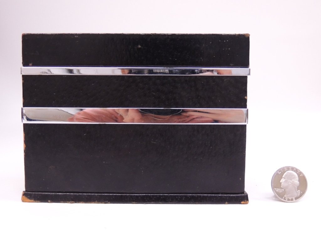 Swank Table Lighter & Black Leather Case (1 of 5)