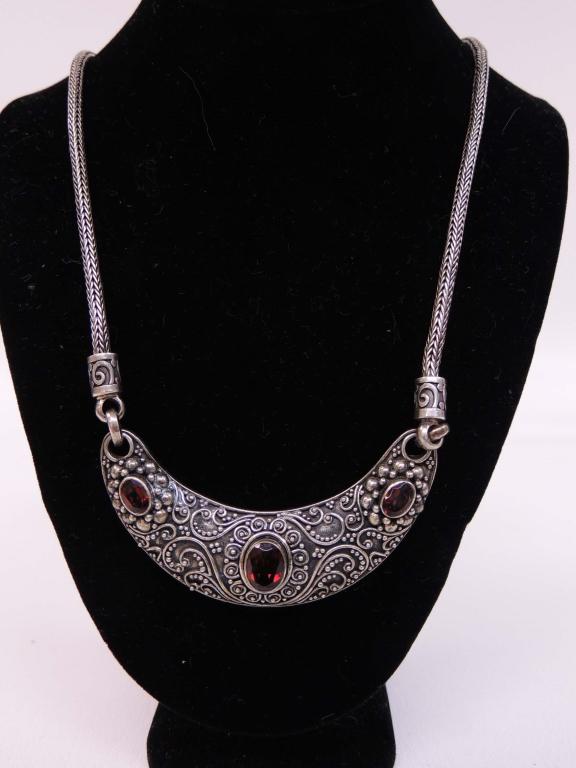 Sterling Silver Necklace: Choker Style, 925 Sterling. 1.55ozt.