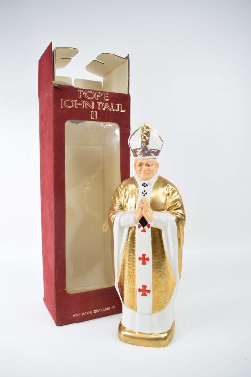 Decanter - Pope John Paul II: 750ml, Amaretto Syrup. Box lid is torn off, but included. Sealed, full and in original box. ..... ****If you need a bottle shipped, you must speak with Ian prior to bidding. ****