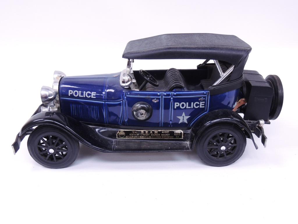 Jim Beam 1929 Police Car Decanter: Jim Beam 1929 Police Car Decanter. May be missing hood ornament. **If you will need bottles shipped, please speak with Ian before bidding**