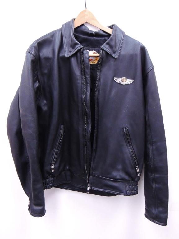 Harley Davidson Leather Jacket: 100th Anniversary, Size L. Excellent condition. Authentic H-D Jacket