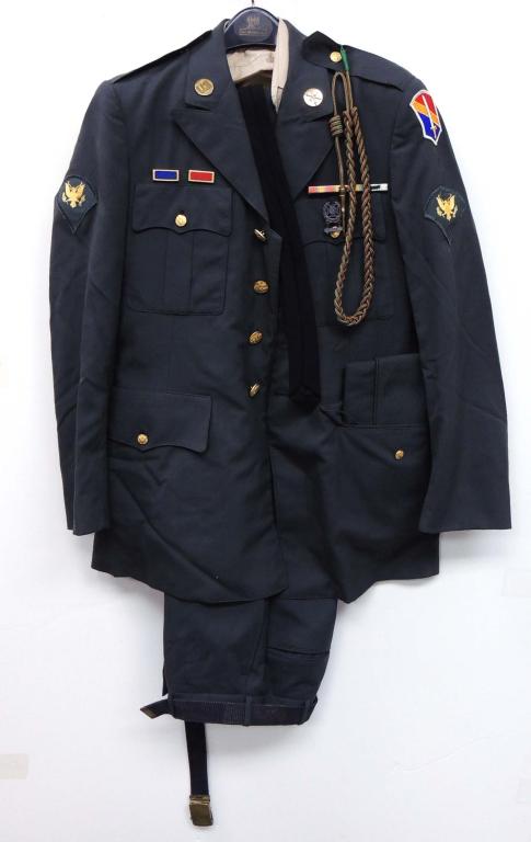U.S. Army Uniform: 39L. Jacket with Brass Ribbons & Rifle Medal. Hat, tie, shirt (14.5 x 33), belt, pants.