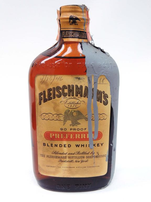 Bottle - Fleischmann's Blended Whiskey Bottle: 1 Pint Bottle - 1940s. 90 Proof, Sealed. Peekskill, NY. Paint on bottle