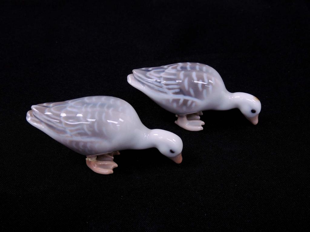 B & G Geese (2): Bing & Grondahl pair of Geese (1902). Repaired