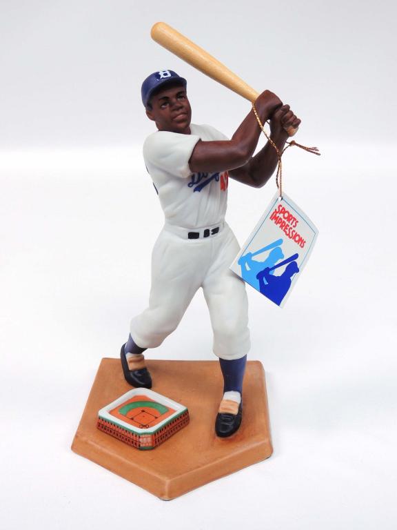 Jackie Robinson Figurine: Sports Impressions, 888/5042. Limited edition.