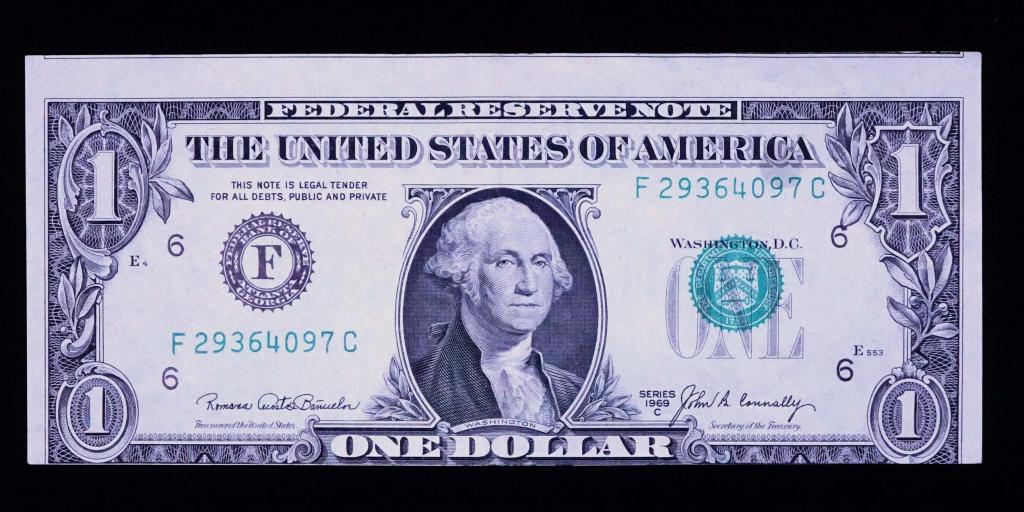 One Dollar Bill Misaligned Face Print Error Note: One United States dollar ($1) bill from series 1969c Atlanta Federal Reserve. Reverse of note is properly aligned, but front is misaligned. Anticipated sale time for this lot: 6:35pm, CST.