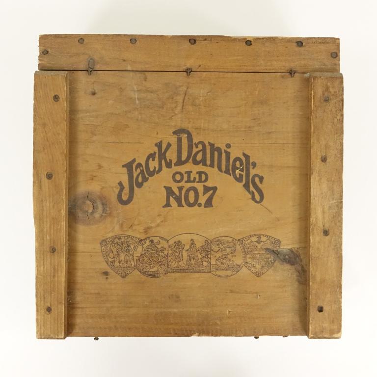 Jack Daniels Belts, Buckles, Wallet in Wood Box: Belts (branded) - 2 - some wear (36.5" and 40" long). 6 belt buckles, 1 wallet, wood box (11 5/8 x 11 3/4 x 5 3/16").