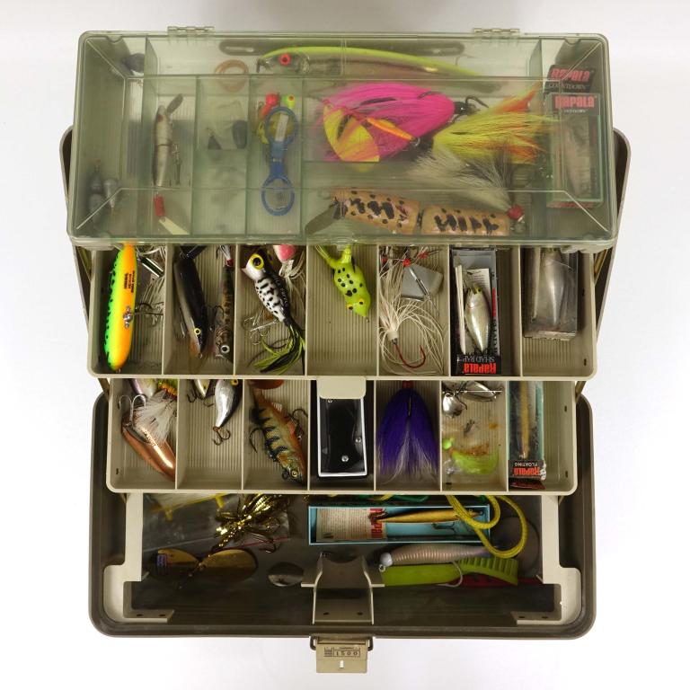 Plano Tackle Box With Lures: Plano 1500 tackle box with lures. Includes Rapala, Heddon, Hula Poppers, Tiger pocket knife.