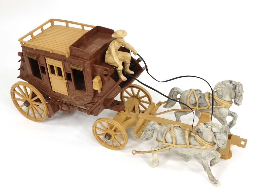 Roy Rogers Stage Coach - Fix-It: With two horses and rifle.
