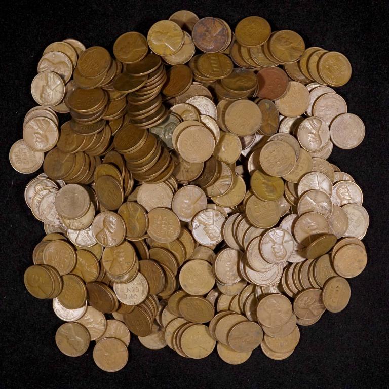 Wheat Cents: 1940's - 1950's (3 lbs, 5 oz): 3 pounds, 5 ounces of wheat cents, all from the 1940's and 1950's. We can confidently offer 450 pennies in this lot.