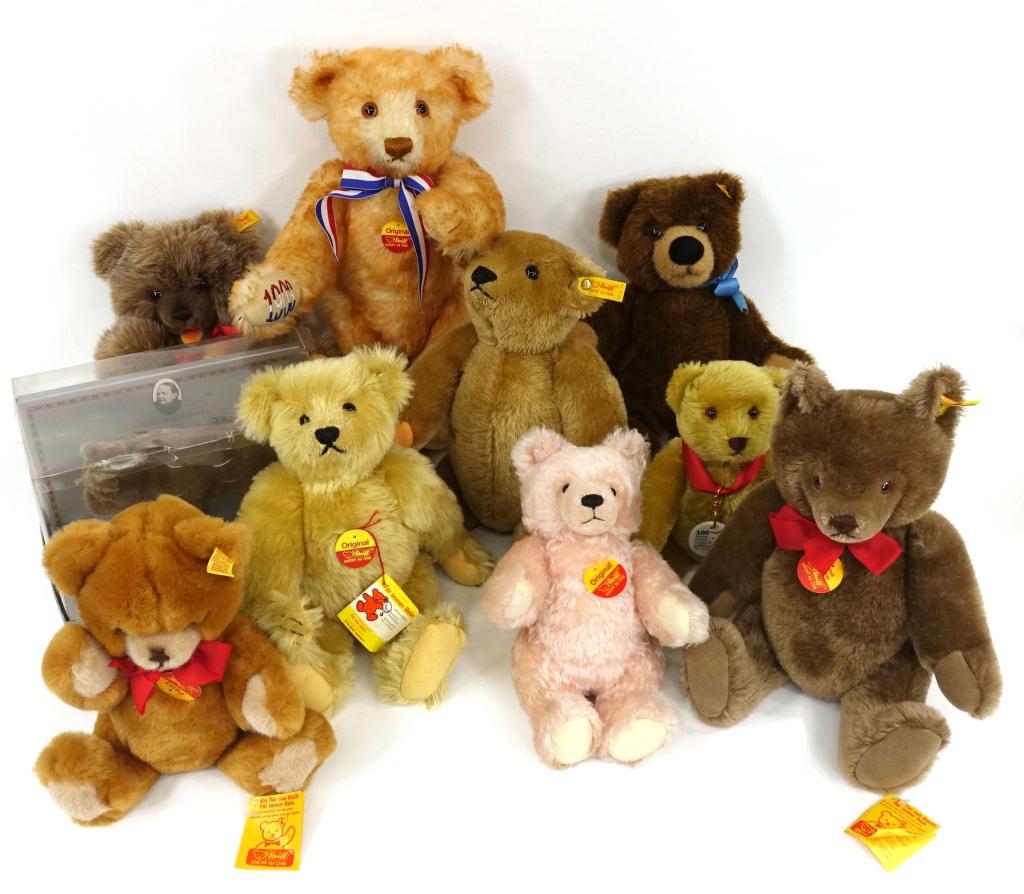 Steiff Teddy Bear Lot (10): Steiff Teddy Bear Lot with 9 different bears. Includes Steiff 100th Anniversary Teddy Bear (#671036), Steiff Molly Teddy Bear (#021701), Steiff Zotty Teddy Bear (#0305/30), Steiff Petsy Teddy Bear (#0