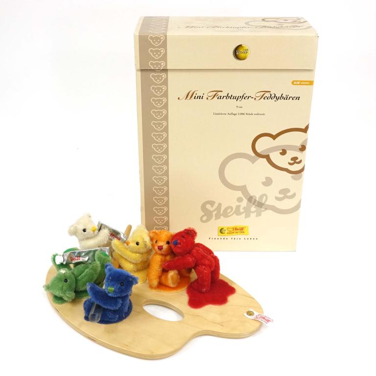 Steiff Mini Colour Paint Splash Teddy Bears (Rare): Steiff Mini Colour Paint Splash Teddy Bears (Rare). These are limited edition and very rare only 2,006 were made total. 9cm. Model number (#038310). Pristine condition; never been opened; comes with e
