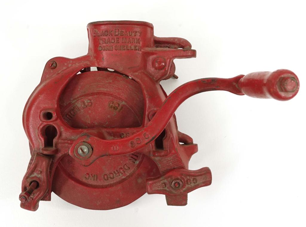 Black Beauty Corn Sheller: 9" handle. Over all: 9" x 10.5"