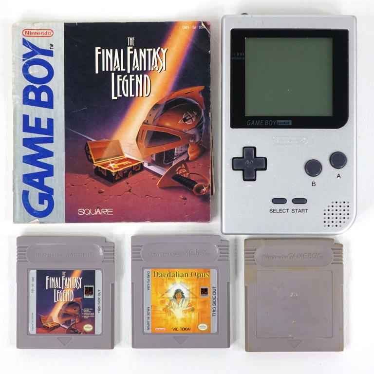Nintendo Gameboy Pocket With 3 Games: MGB-001. Gameboy Pocket with 3 games. Final Fantasy Legend with original manual and map.