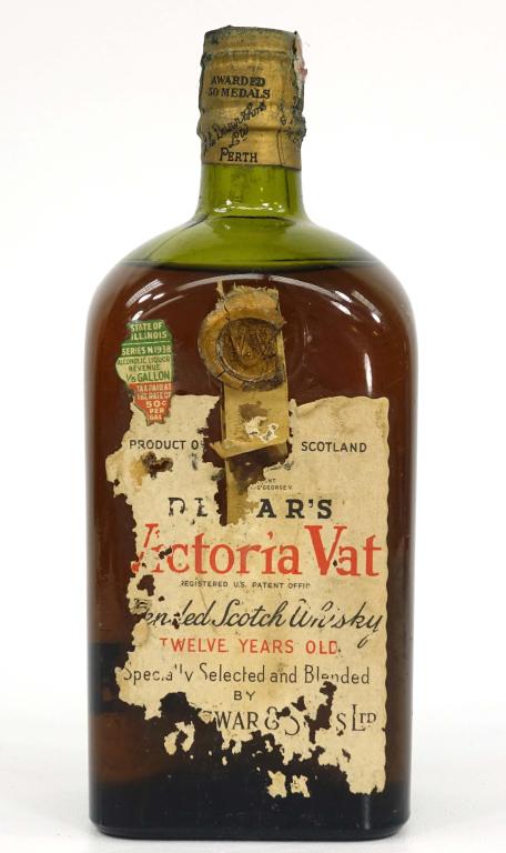 1938 Dewar's Victoria Vat Scotch Whisky Bottle: IF YOU MAY NEED SHIPPING YOU MUST SPEAK WITH IAN BEFORE BIDDING ON BOTTLES. 1938 IL tax strip. 86.8 proof. 4/5 quart(?).