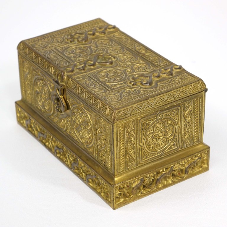 Tiffany Studios Bronze Venetian Double Inkwell: Tiffany Studios bronze Venetian double inkwell has a fleabite chip under the rim of one liner.