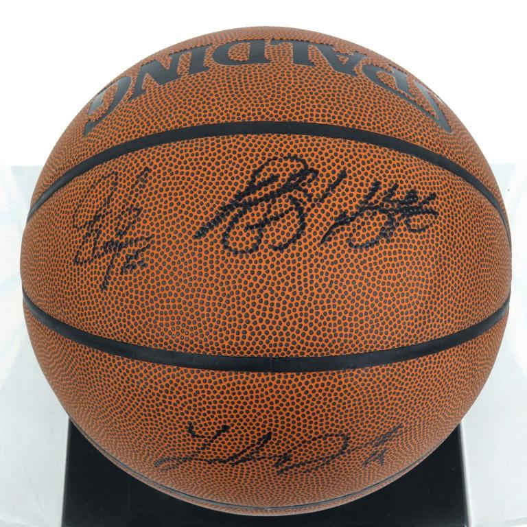 Chicago Bulls Autographed Basketball: Luol Deng, Andres Nocioni, 2 unknown. Official All Conference NBA Spalding Ball. Case included if local pickup only.