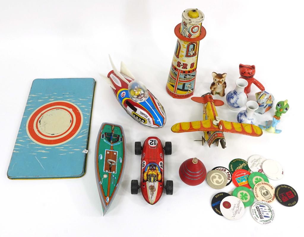 Vintage Tin Toy & Toy Lot: Including Duncan Tournament Top, pogs.