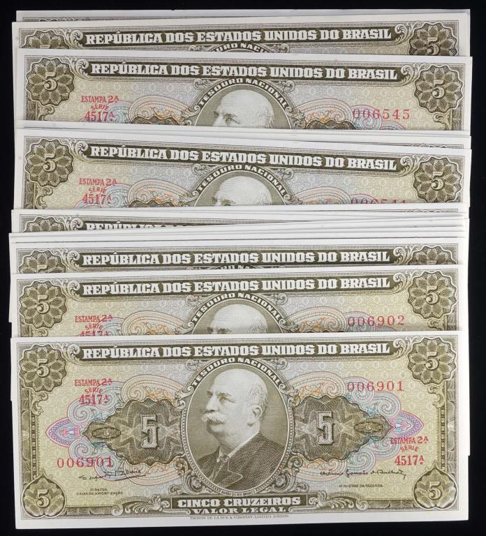 1960's Brazil 5 Cruzeiros (Consec. Serials): Crisp uncirculated 1960's Brazil 5 cruzeiros notes, in two sets of 5 notes with consecutive serial numbers. 10 notes total.
