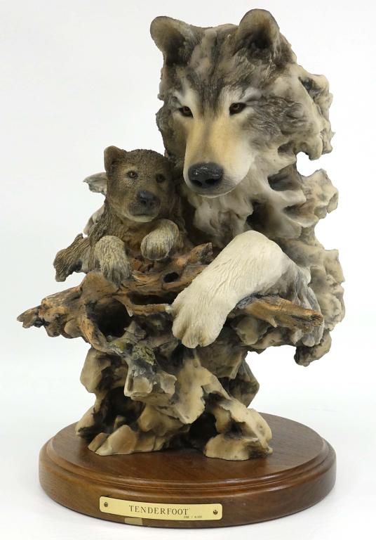 Wolf Tenderfoot Sculpture (Randall Reading): Wolf Tenderfoot Sculpture by artist Randall Reading. 15in tall, 16lbs. This sculpture is limited edition (268/4000) and was created at Mill Creek.