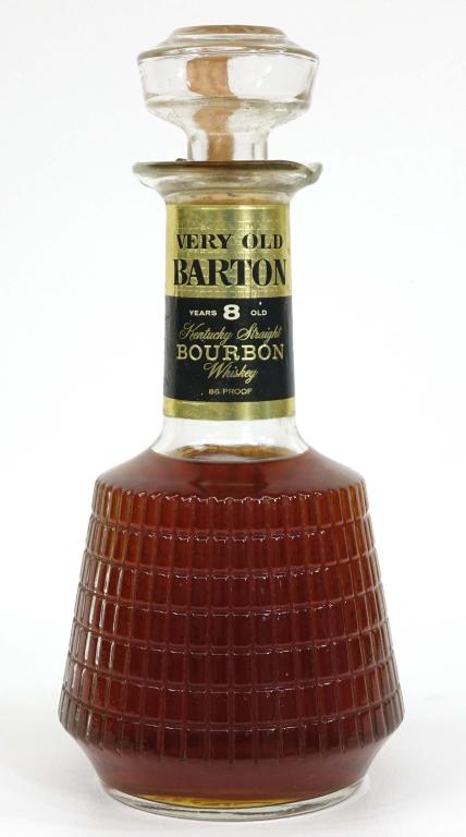 1970 Very Old Barton Decanter Bourbon Whiskey: IF YOU MAY NEED SHIPPING YOU MUST SPEAK WITH IAN BEFORE BIDDING ON BOTTLES. Kentucky Straight Bourbon Whiskey. Barton Distilling Co. Sealed, great fill. 4/5 quart, 86 proof.