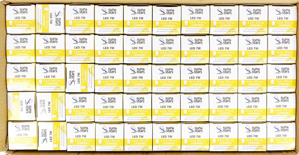 (60+) LED Lightbulbs (Different Sizes): (60+) LED Lightbulbs (Different Sizes). Made by Green Creative + Sun & Stars. The Sun & Stars ones are 7W (4000K). The Green Creative ones are 8.5W (3000K). LOCAL PICK-UP ONLY!