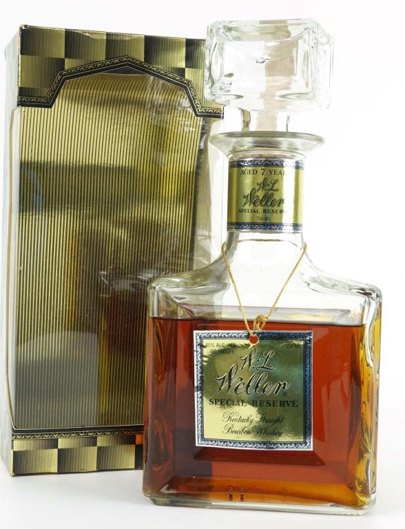 1989 W.L Weller Special Reserve Whiskey Bottle*: *** IF YOU MAY NEED SHIPPING YOU MUST SPEAK WITH IAN BEFORE BIDDING ON BOTTLES 847-625-0555 *** 1989 W.L Weller Special Reserve Kentucky Straight Bourbon Whiskey Bottle: 90 proof, 750ml and ***NOT*** 