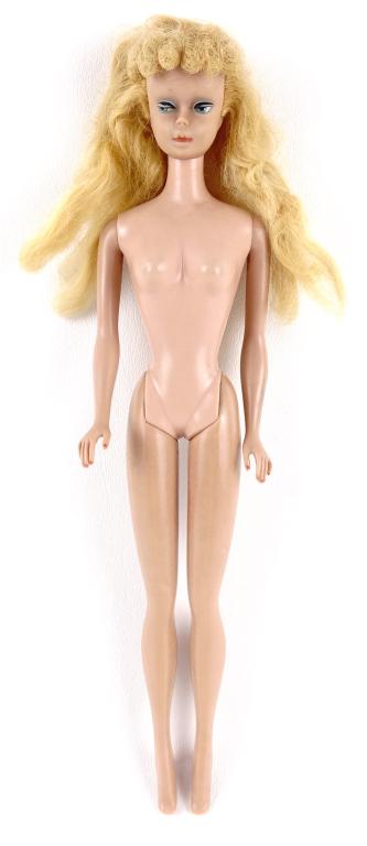 1968 Barbie / Midge Mattel Doll: Mattel Barbie 1968 Midge Doll - Curls on front.