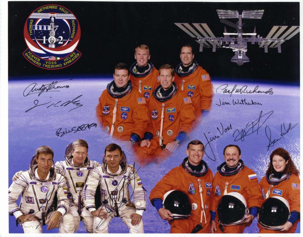 STS-102 Crew Signed Press Release Photo (1 of 2)