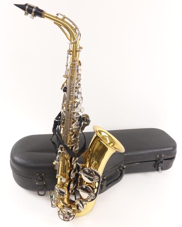 Heimer Alto Saxophone: - Heimer Alto Saxophone model #A5500. - Includes case.