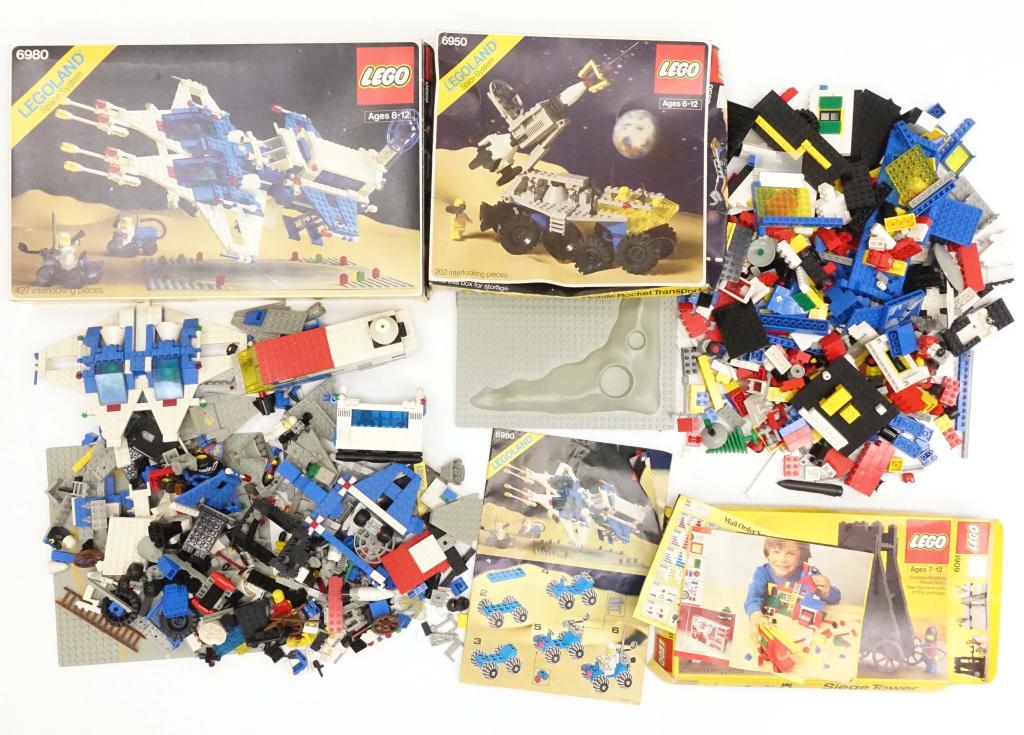 Lego Lot: Lego Lot. Loose w/ some boxes and manuals (80's) Made in Switzerland