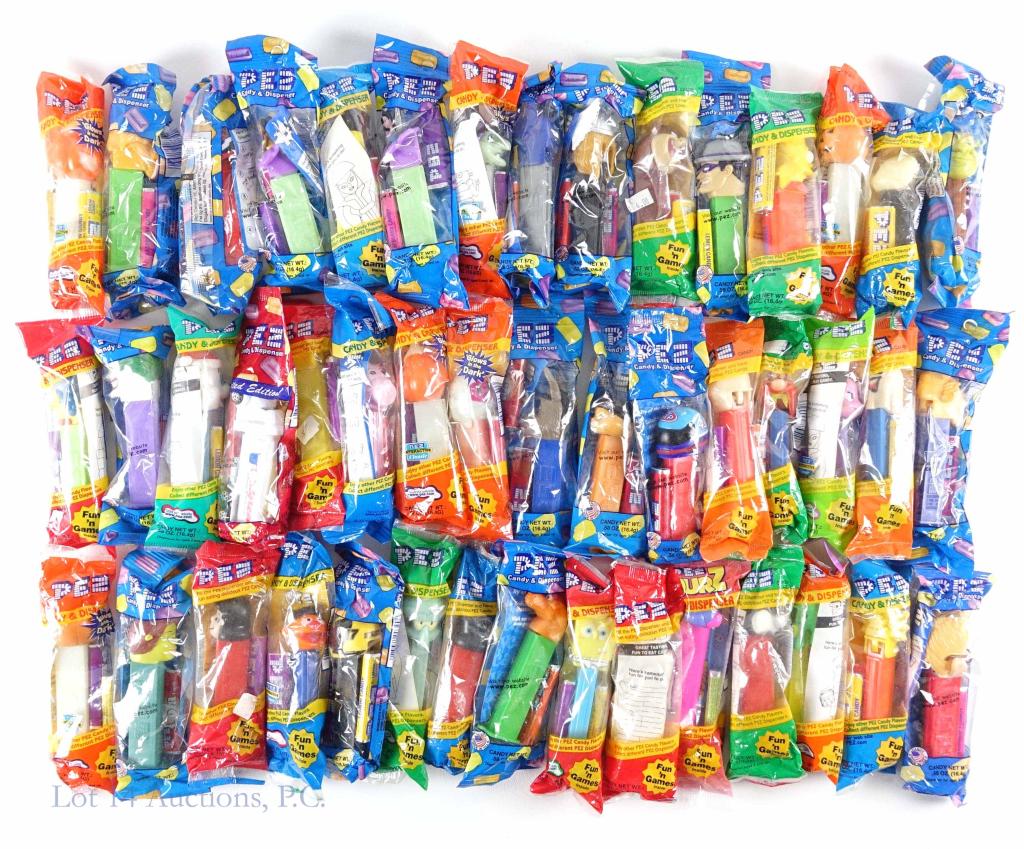 Sealed PEZ Dispensers (40+) (1 of 13)