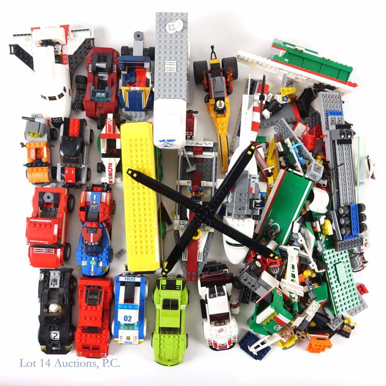 Assorted Lego Bricks & Builds - 6.5 lbs.: 6.5 lbs. of Lego pieces, from Lego sets. Partially assembled, and loose bricks.