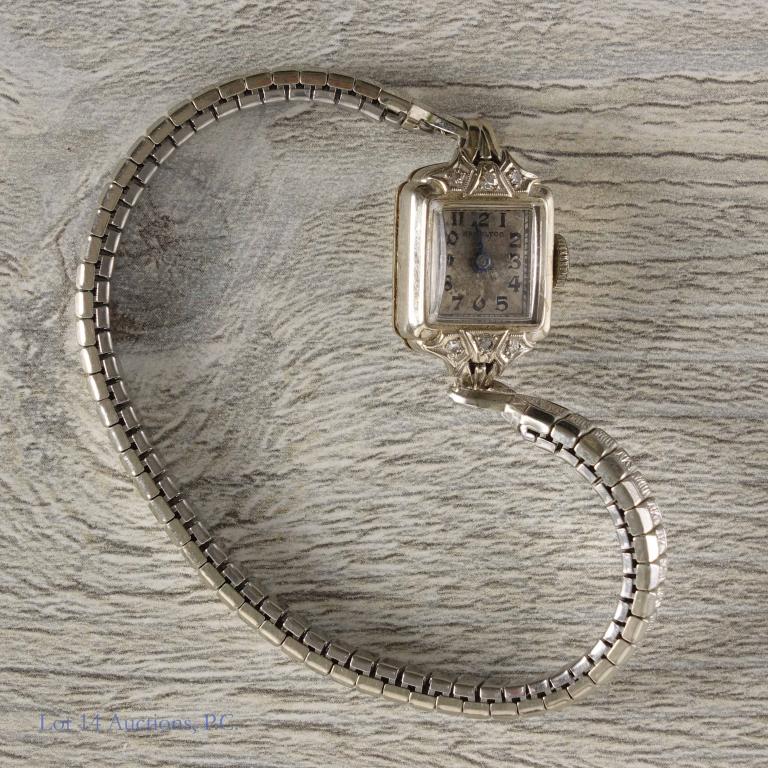 Hamilton Lady's 14k Yellow Gold & Diamond Watch: Hamilton Lady's 14 kt gold watch with 6 diamonds. Case back alone about 1.43 grams. Not running.