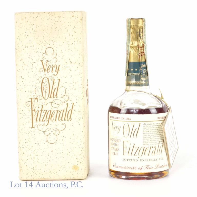 1963 Very Old Fitzgerald BiB Half Pint: *** IF YOU MAY NEED SHIPPING, PLEASE CALL US BEFORE BIDDING ON BOTTLES! 847-625-0555. *** 100 proof, 1/2 pint and sealed. With neck tag and box. Mid shoulder fill. Barreled Fall 1955. Bottled 1963.