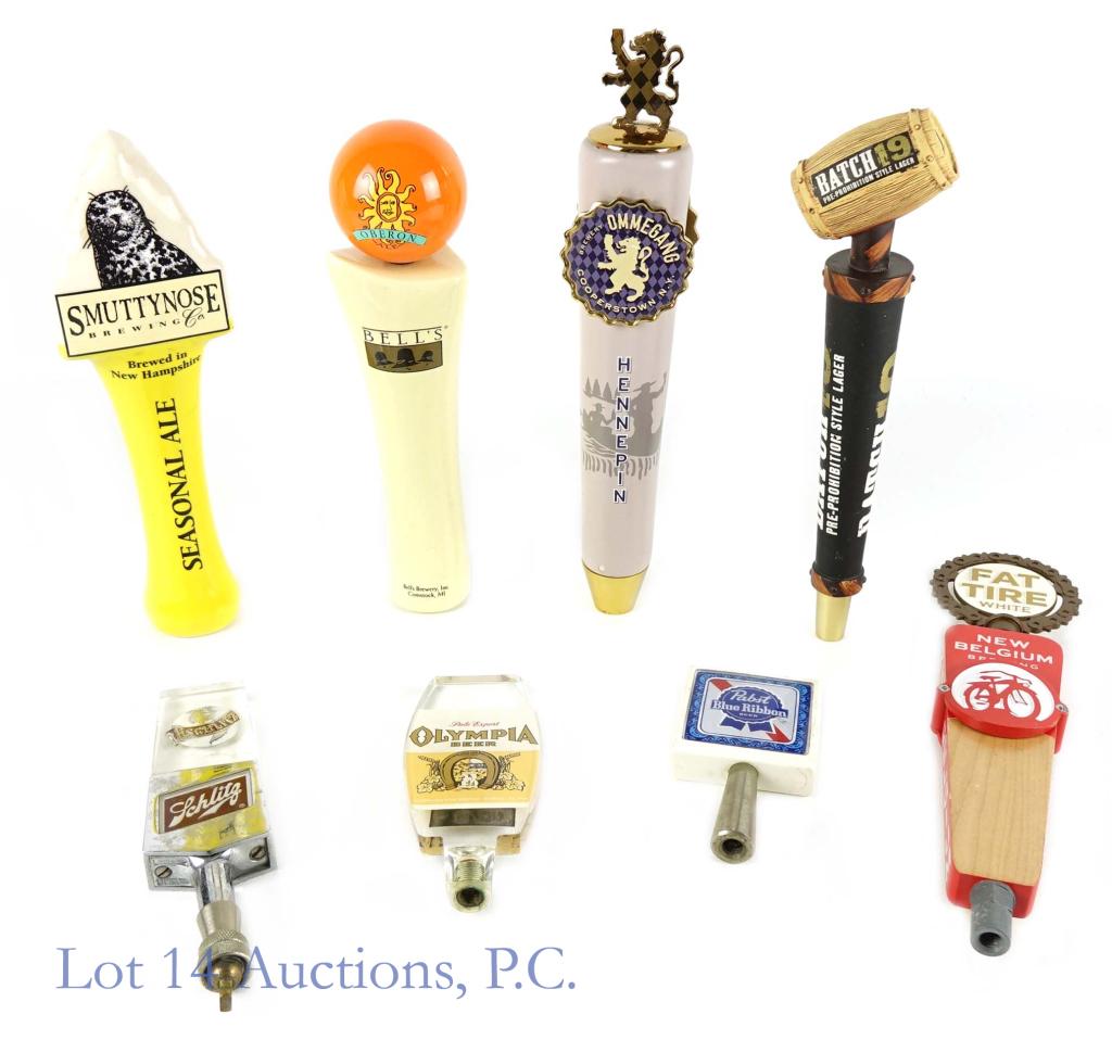 Beer Bar Tap Handles (8) Schlitz, PBR, Olympia: 8 Different Beer tap handles. Included: New Belgium Brewing, Bell's, Batch19, Hennepin, Seasonal Ale, Schlitz, Pabst Blue Ribbon & Olympia Beer.