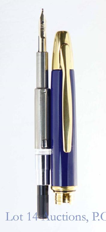 Pilot Vanishing Point Fountain Pen - 14K Nib (1 of 6)