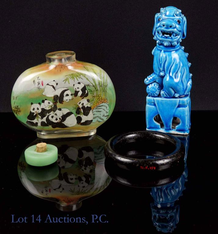 Eglomise Snuff Bottle, Foo Dog & Bangle (1 of 15)