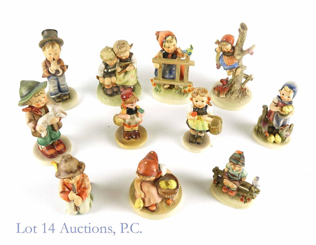 Hummel Vintage Smaller Figurines (11) (1 of 13)