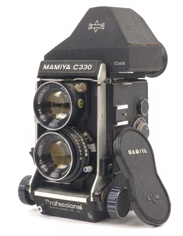 Mamiya C330 Camera & 80mm Lens (1 of 6)