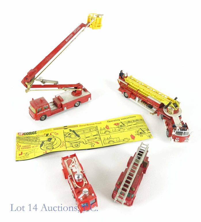 Lesney, Shinsei + Corgi Fire Truck Die-Cast Cars: Lot of 4 die-cast fire trucks. Two large ones are Corgi Major Toys (GB), and the two mediums, one is Shinsei (Japan) and one is Lesney (UK). Included in the lot is a cut out of the instruction manual