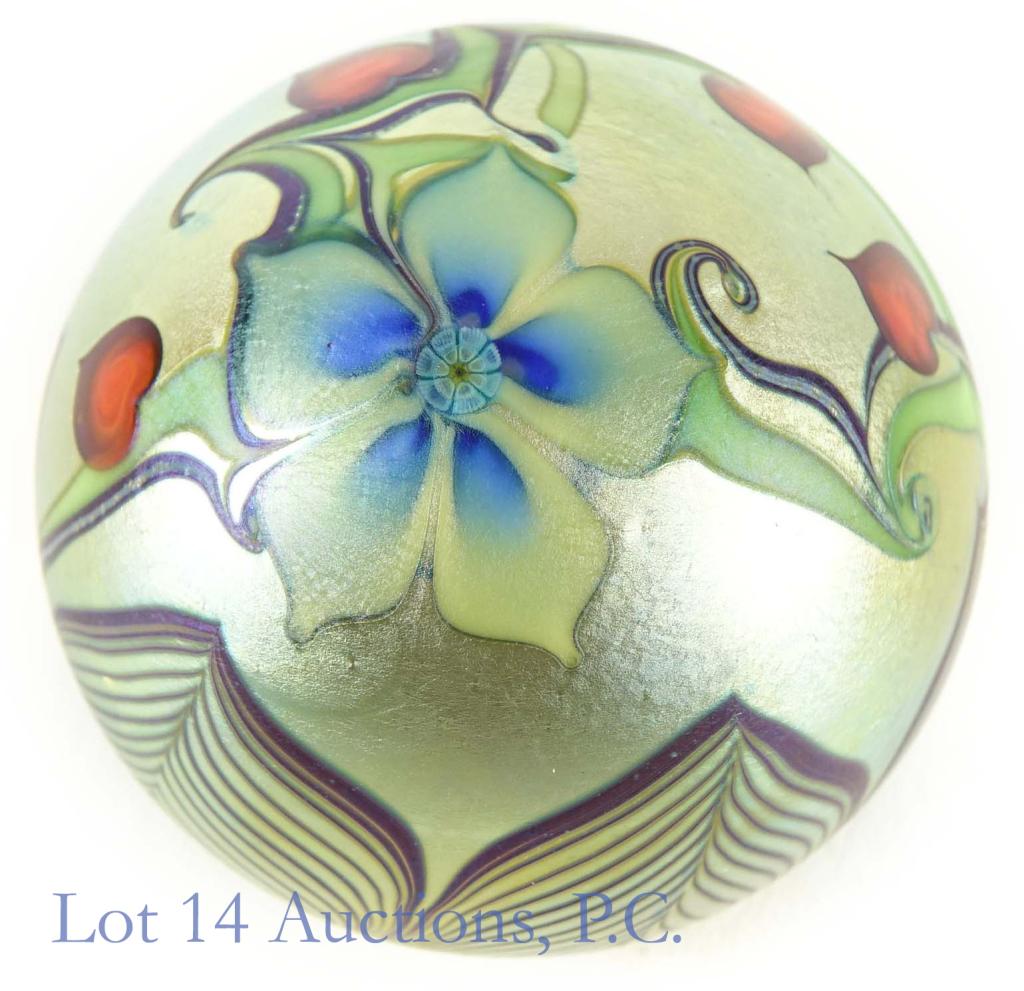 Orient & Flume Art Glass Paperweight (1978): Orient & Flume art glass paperweight. Bottom of piece has "Orient + Flume" engraved with "37 N 1978". There is an original "Orient & Flume" sticker on bottom, covered by a "Mindscape" sticker which in