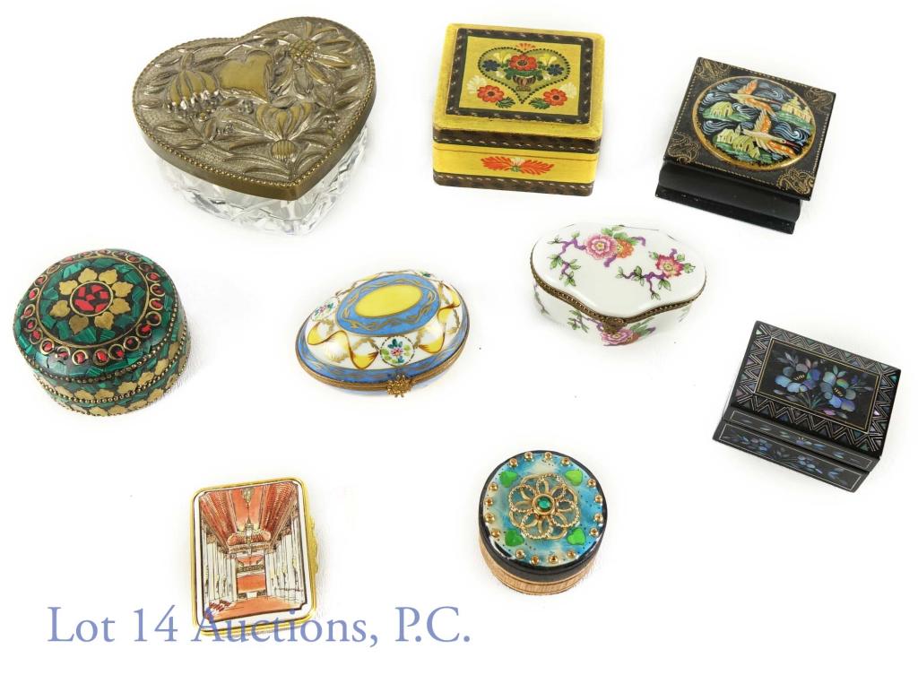 Lacquer, Porcelain & Wood Trinket / Pill Boxes (9): Small wood box signed "B. Carbol, #4614". Mary McLaughlin Handpainted porcelain enamel box, marked "Lyric". Unmarked black lacquer box with inlaid mother-of-pearly and red satin lining. Artoria Limoge
