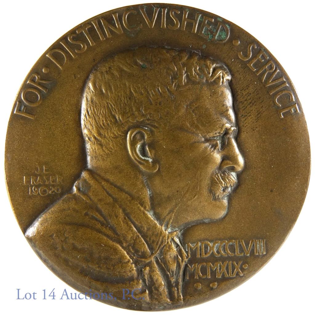 Teddy Roosevelt Bronze Medallion: Roosevelt Memorial Association Medal of Honor bronze medallion by James Earl Fraser. 3.25" (8.2 cm) diameter, Medallic Art Co. N.Y., 1923. Front text reads FOR DISTINGVISHED SERVICE above a bust of Th