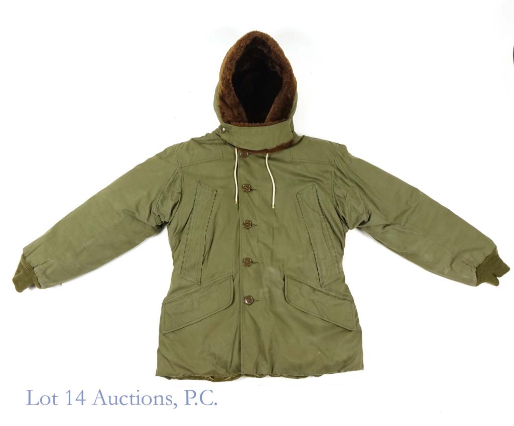 VTG 1940's Eddie Bauer US Army B-9 Jacket: VTG 1940's Eddie Bauer US Army/Air Force Type B-9 Bomber Jacket. Size 36, with original string and has the 1940's Talon zipper. 1/2" tear at the top left side of the right front pocket, and some pilli